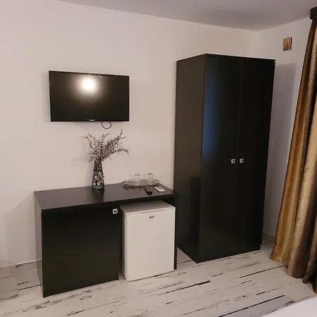 게스트하우스 Pensiunea Daiana Năvodari